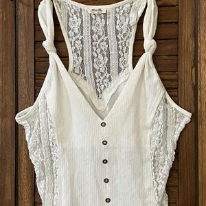 Miss me white lace tank top